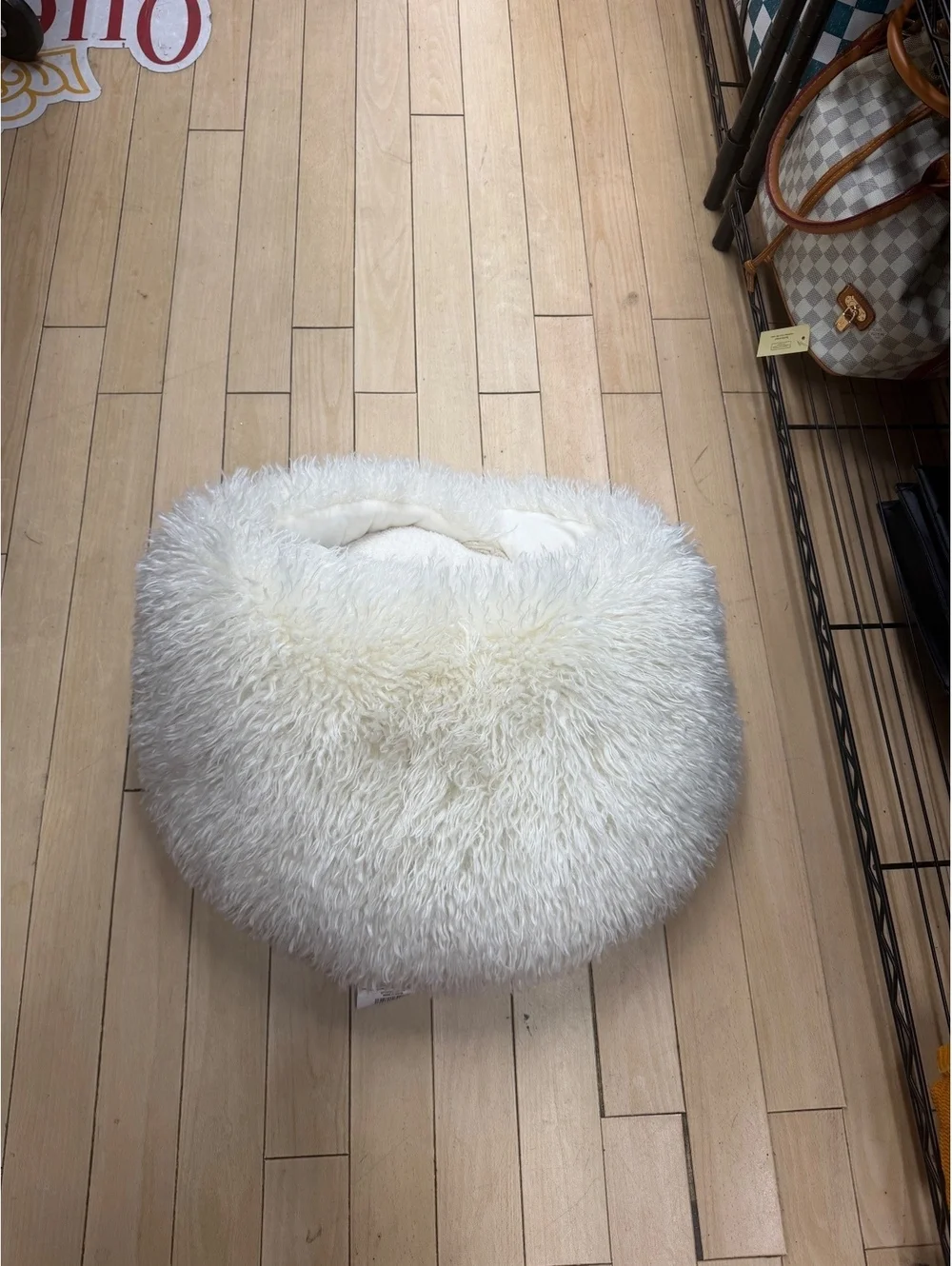 White Shaggy Faux Fur Cuddler Pet Bed Dog Cat Cozy Plush Bed